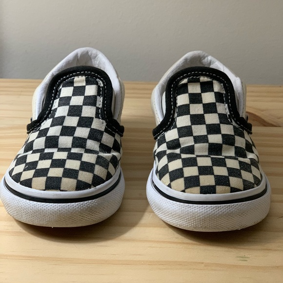 VANS - Picture 2 of 3